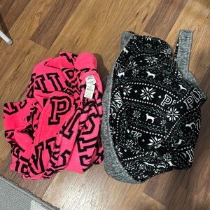 2 Victoria’s Secret robes brand new one with tags 
Open to offers